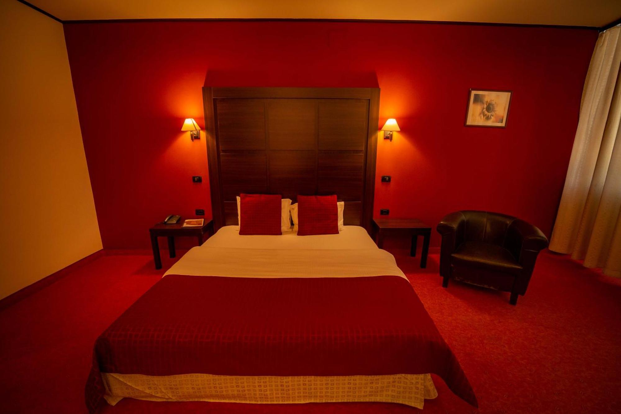 Hotel Aurelia Chisoda Exterior photo